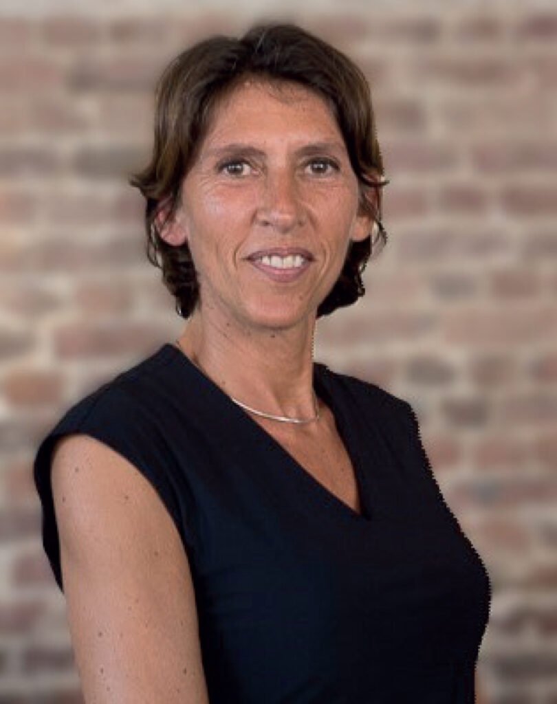 Alexandra SIX médiateur